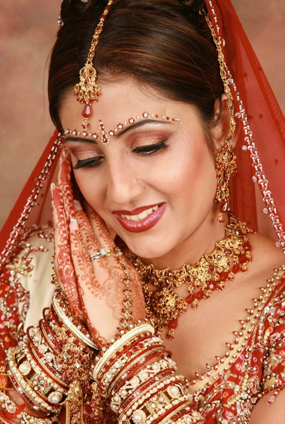 Wedding traditions photographed in Birmingham